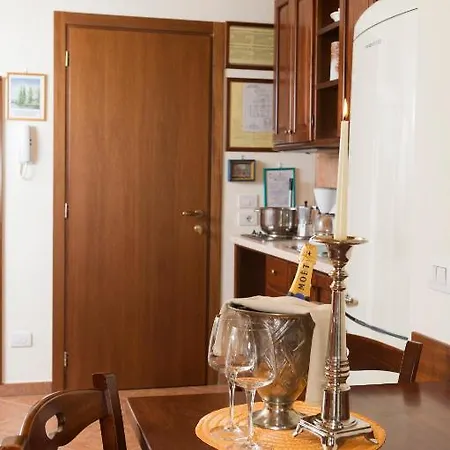 Ristorante Al Cardellino 아파트호텔