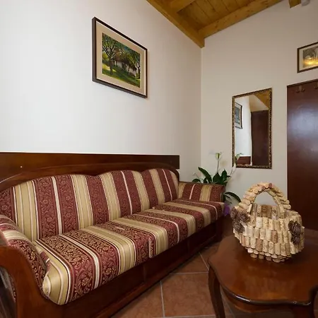 מלון דירות Ristorante Al Cardellino 3*